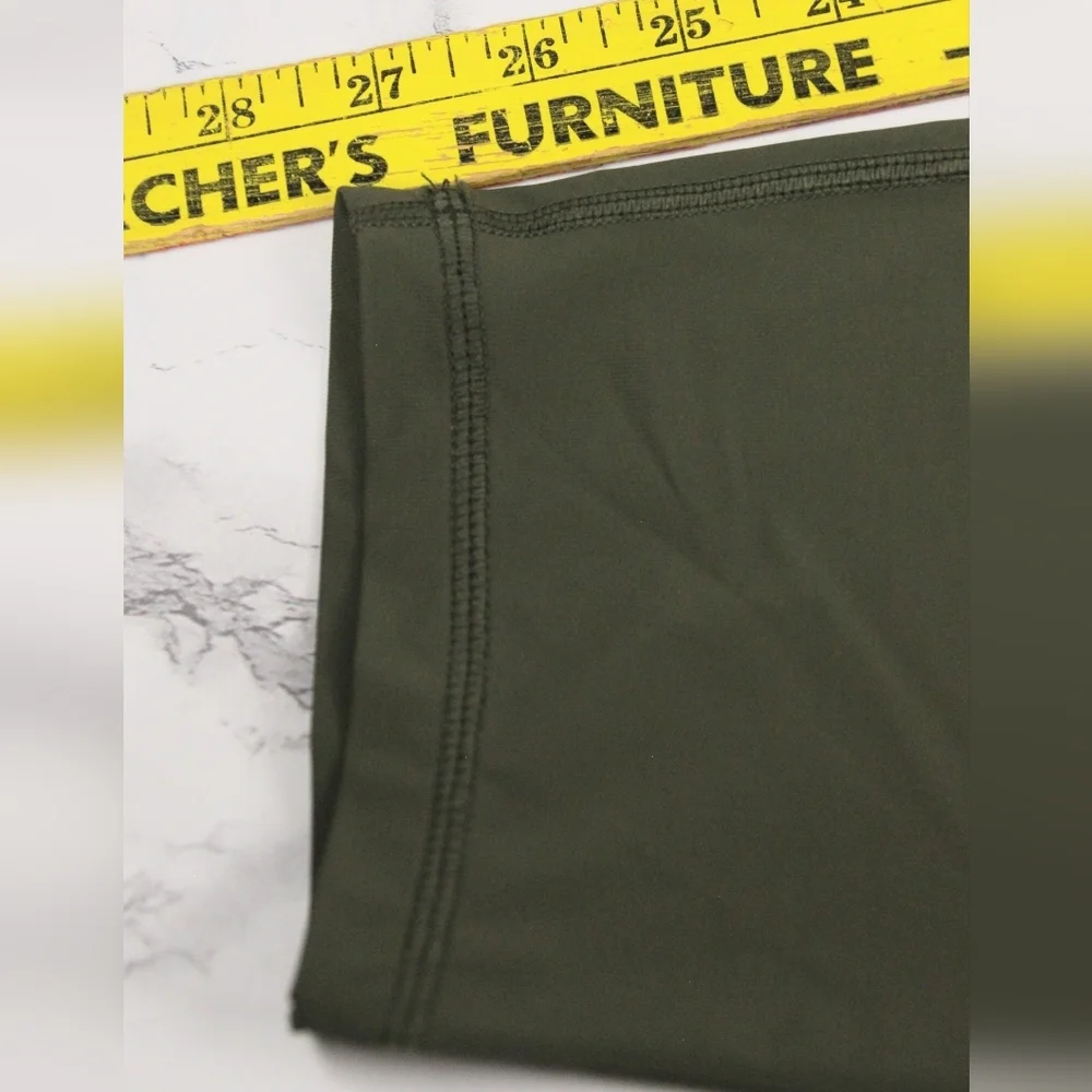 Green Zyia Joggers Size Medium - Picture 8 of 9